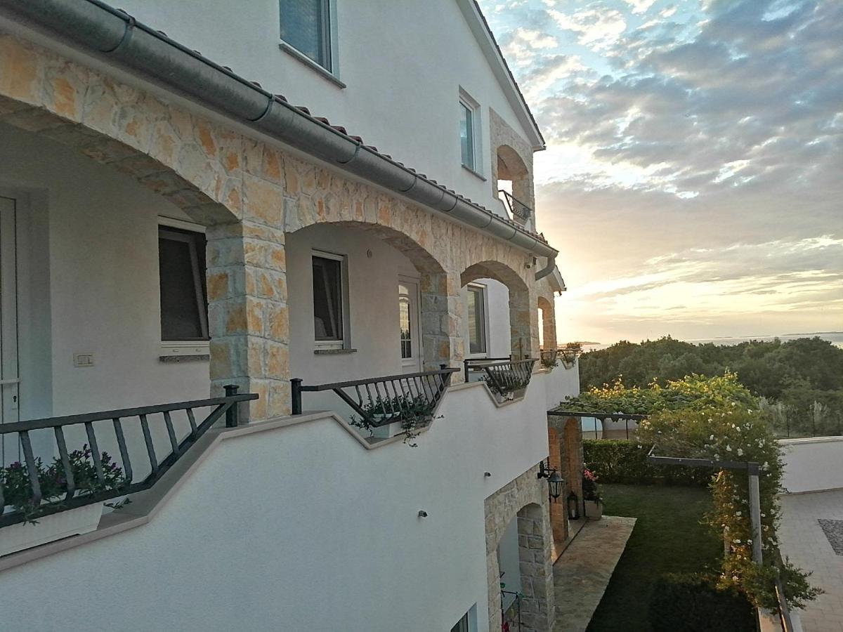 Apartment Tina Pula